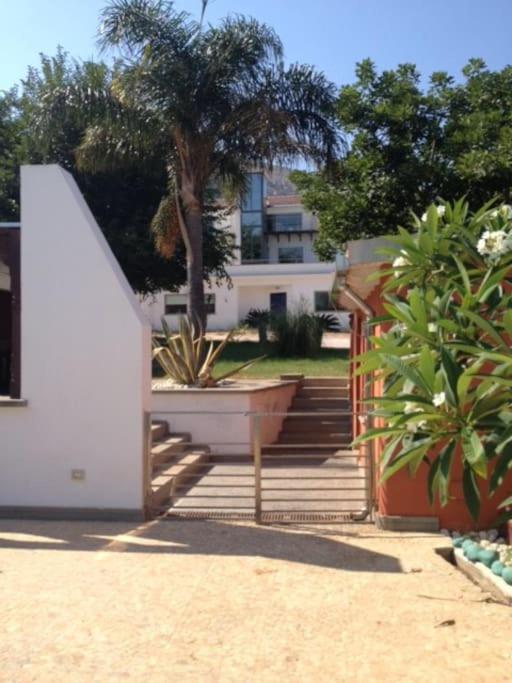 Villa Elloise Palermo Esterno foto